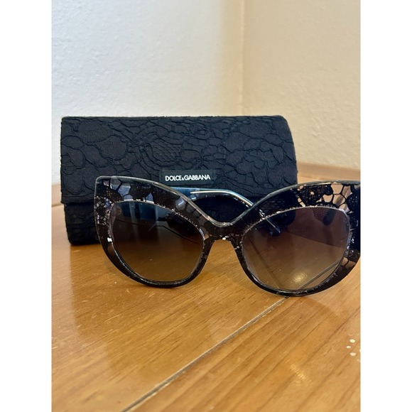 Dolce & Gabbana DG4321 Cat Eye Sunglasses Black Clear Lace Print Frame With Case - Picture 1 of 9